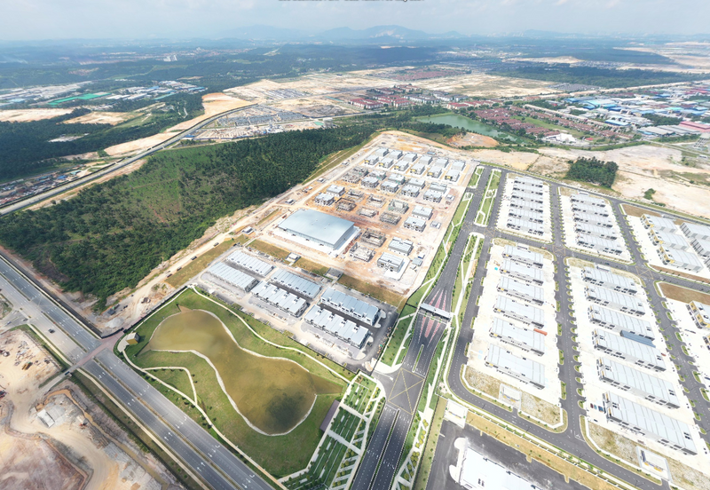 崭新半独立厂 NEW 70x165 SEMI DETACHED FACTORY