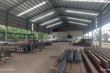 独立式厂房 234x260 DETACHED FACTORY