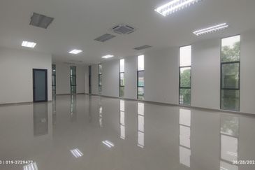 独立式厂房 234x260 DETACHED FACTORY