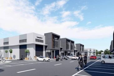 全新 链接式 厂房 28x82 1¹/₂ STOREY OFFICE SERVICE LINK FACTORY