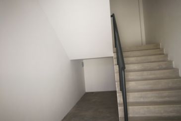 独立式厂房 150'x145' ECO BUSINESS PARK DETACHED FACTORY