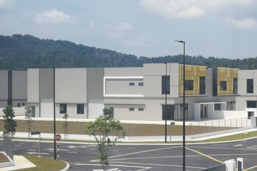 独立式厂房 150'x145' ECO BUSINESS PARK DETACHED FACTORY