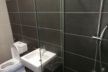 Duta Villa, Setia Alam