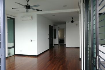 Duta Villa, Setia Alam