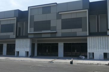 链接式厂 1¹/₂ STOREY SERVICE LINK FACTORY