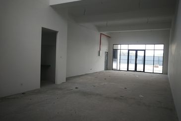 链接式厂 1¹/₂ STOREY SERVICE LINK FACTORY