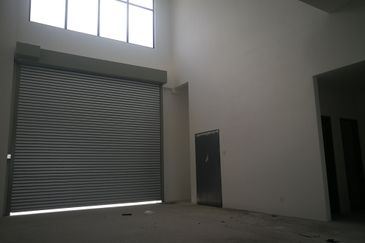 链接式厂 1¹/₂ STOREY SERVICE LINK FACTORY