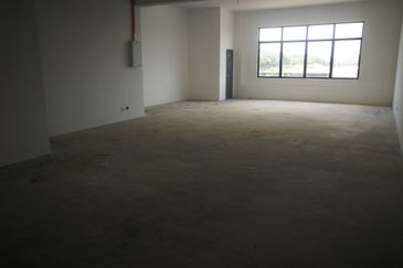 链接式厂 1¹/₂ STOREY SERVICE LINK FACTORY