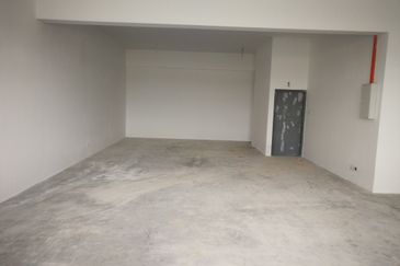 链接式厂 1¹/₂ STOREY SERVICE LINK FACTORY