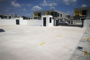 ECO BUSINESS PARK, 80'x200' SEMI DETACHED FACTORY SALE WITH TENANCY