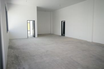 ECO BUSINESS PARK, 80'x200' SEMI DETACHED FACTORY SALE WITH TENANCY