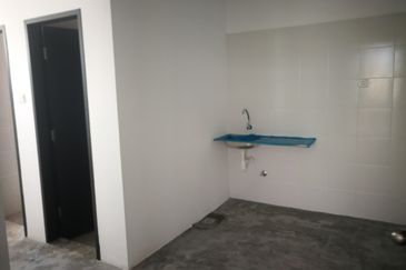 ECO BUSINESS PARK, 80'x200' SEMI DETACHED FACTORY SALE WITH TENANCY