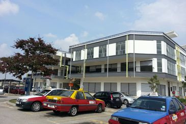 三楼式商铺 3 STOREY SHOP OFFICE FOR SALE