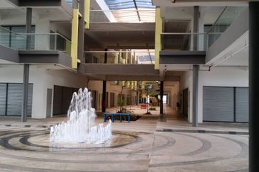 三楼式商铺 3 STOREY SHOP OFFICE FOR SALE