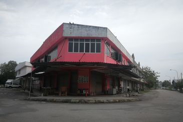 双层店铺 2 STOREY RETAIL SHOP OFFICE 22'x75'