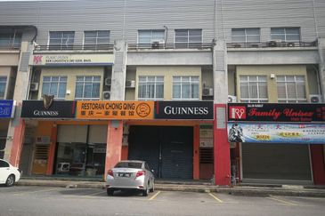 Bayu Tinggi Commercial Centre -Taipan