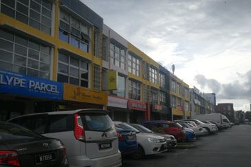 Ambang Botanic (Bandar Botanic 2)