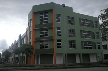 Ambang Botanic (Bandar Botanic 2)