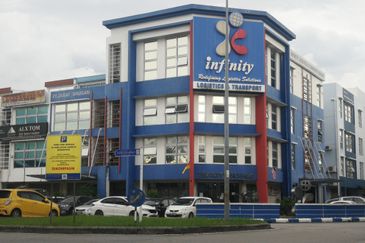 Ambang Botanic (Bandar Botanic 2)