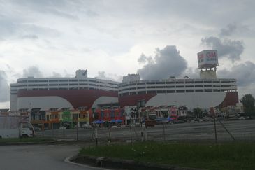 Ambang Botanic (Bandar Botanic 2)