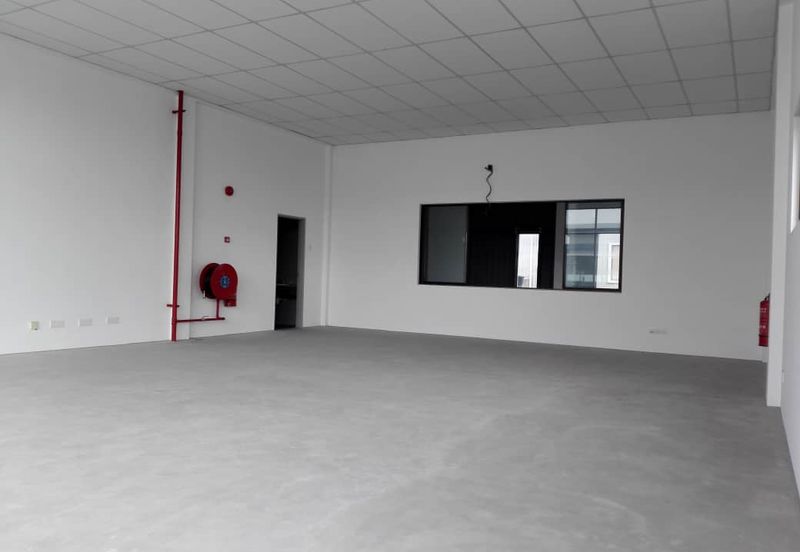 GATEWAY16, 1½ STOREY OFFICE SEMI DETACHED FACTORY