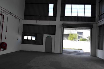 GATEWAY16, 1½ STOREY OFFICE SEMI DETACHED FACTORY