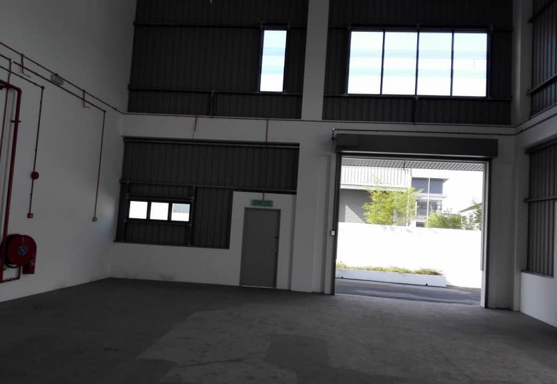 GATEWAY16, 1½ STOREY OFFICE SEMI DETACHED FACTORY