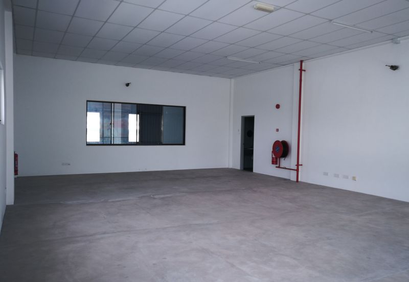 GATEWAY16, 1½ STOREY OFFICE SEMI DETACHED FACTORY