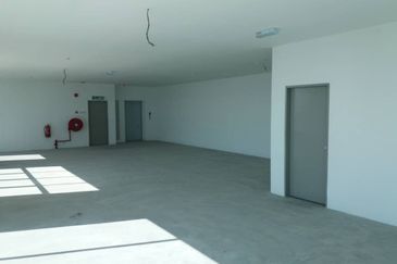  全新半独立 BRAND NEW SEMI DETACHED FACTORY