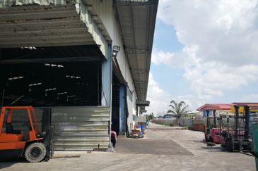 OFF JALAN TELOK GONG