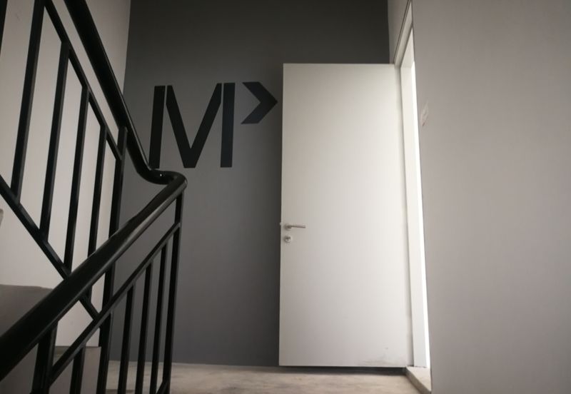 新半独立厂房 4½ STY SEMI DETACHED FACTORY