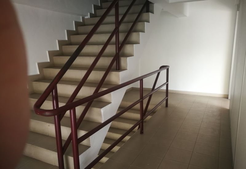 半独立厂出售 SEMI DETACHED FACTORY