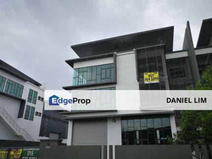 半独立式厂出售 3 STY SEMI DETACHED FACTORY, Selangor, Batu Arang