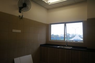 Pulau Indah Industrial Area