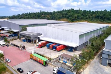 轻工业地出售 4.46acres LIGHT INDUSTRIAL LAND