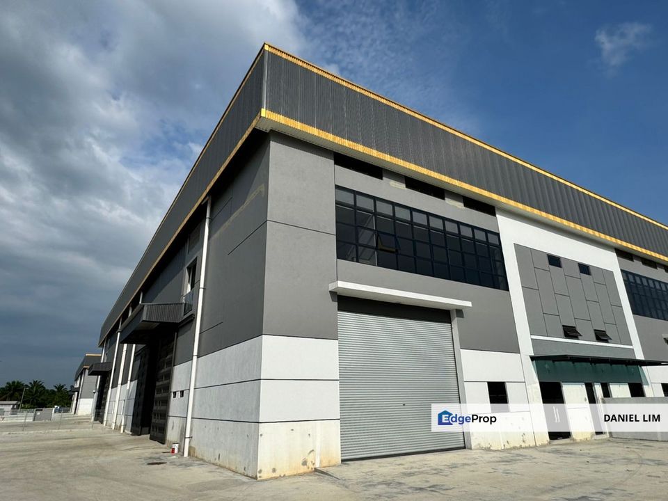 崭新田字型式厂房出租  124x149 CLUSTER SEMI DETACHED FACTORY, Selangor, Banting