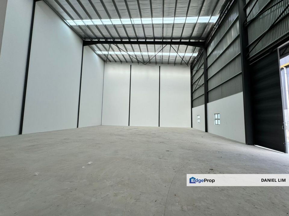 崭新田字型式厂房出租  124x149 CLUSTER SEMI DETACHED FACTORY, Selangor, Banting