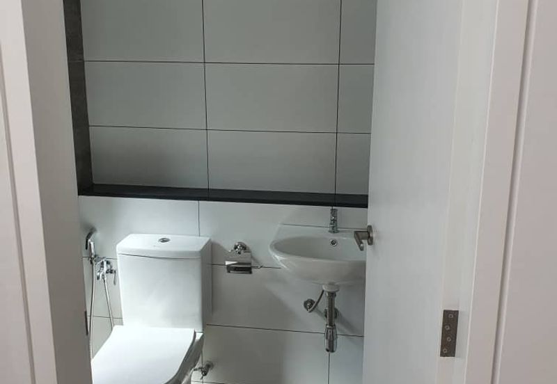 Lucent Residence @ twentyfive.7