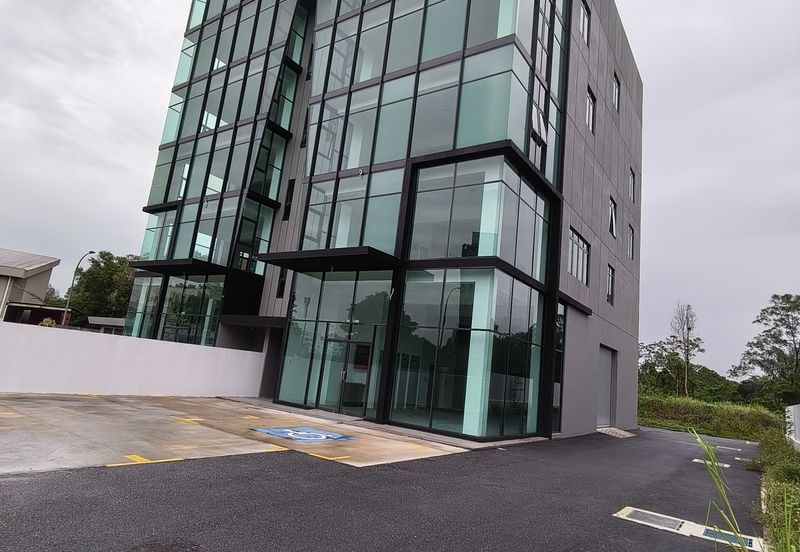 新半独立厂房 4½ STY SEMI DETACHED FACTORY