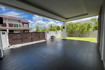 Taman Kluang Perdana Semi D 