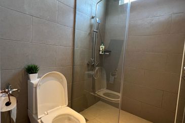 Taman Kluang Perdana Semi D 