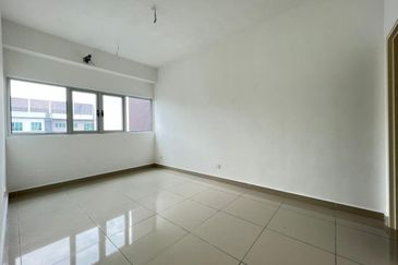 Galleria 2 @ Equine Park