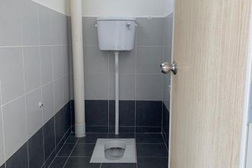 Bandar Uda Utama shop Rent 