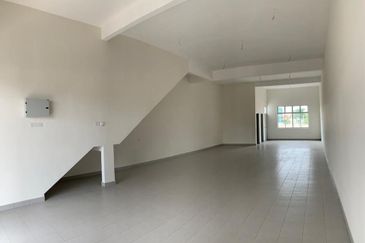 Bandar Uda Utama shop Rent 