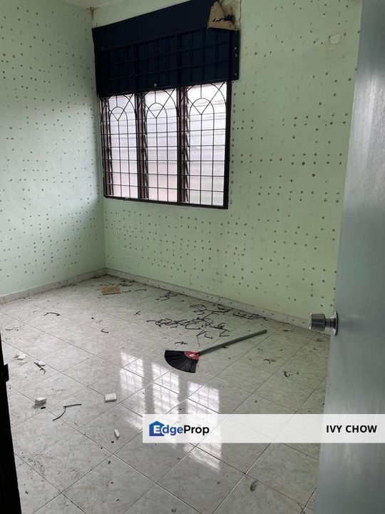 Taman Kluang Barat , Johor, Kluang