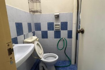 Nusa Bestari Shop Apartment 