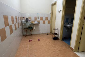 Nusa Bestari Shop Apartment 