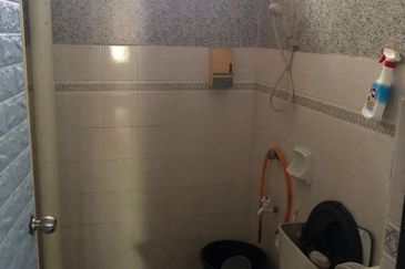 Taman Tanjung Puteri Resort