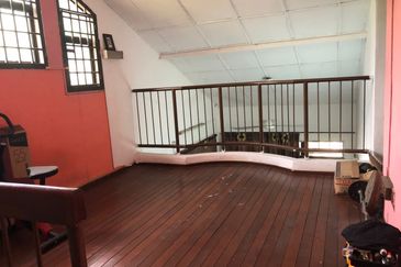 Taman Tanjung Puteri Resort