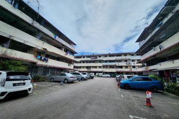 Flat Taman Ungku Tun Aminah